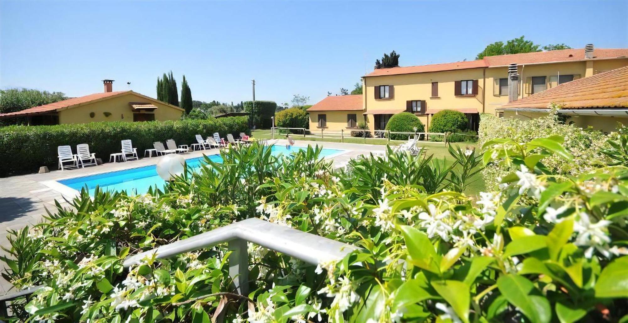 Schoene Wohnung Mit Garten In Cecina Appartamento *